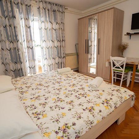 Apartmani Vidusin 诺瓦利娅 外观 照片