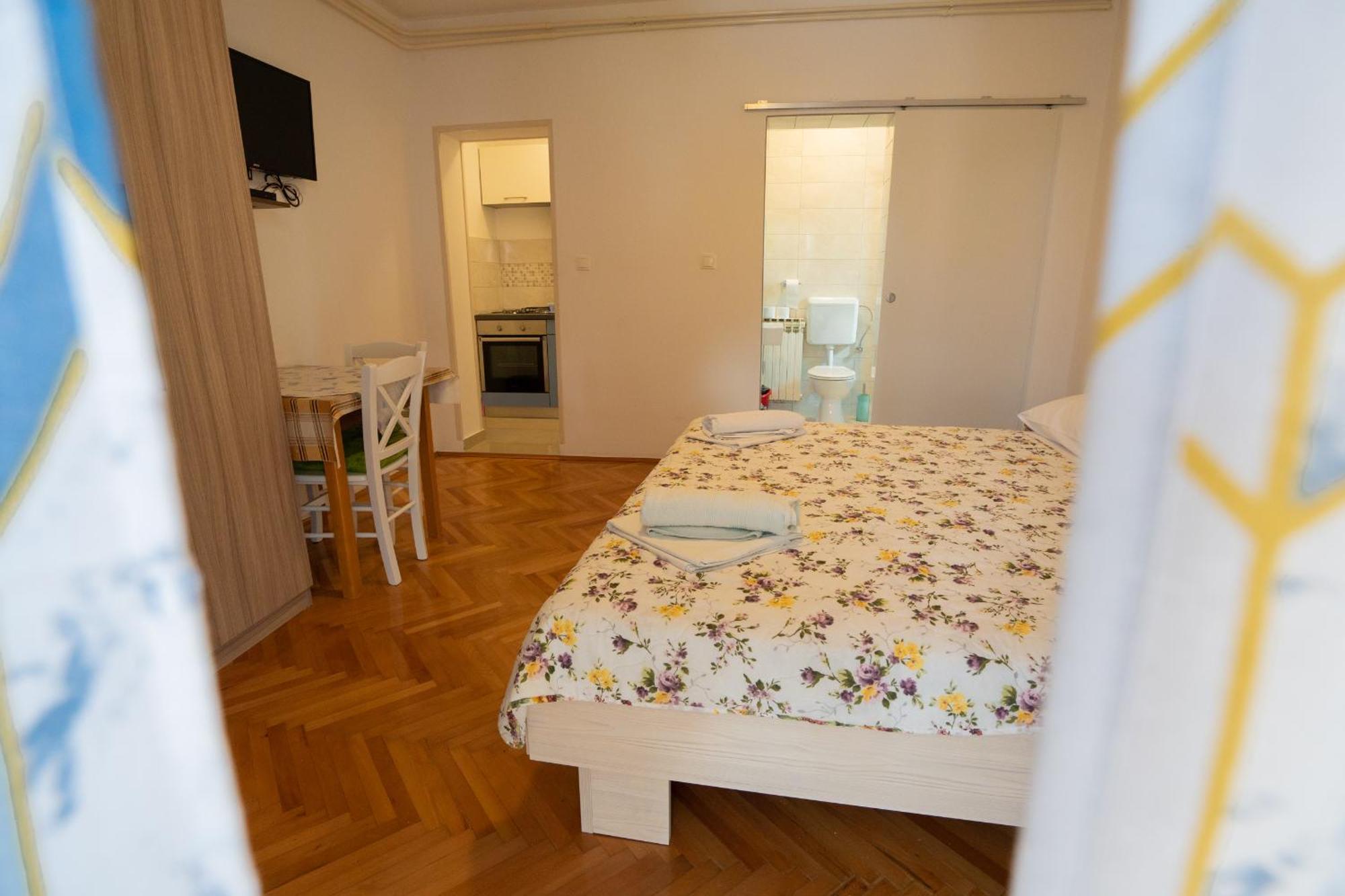 Apartmani Vidusin 诺瓦利娅 外观 照片