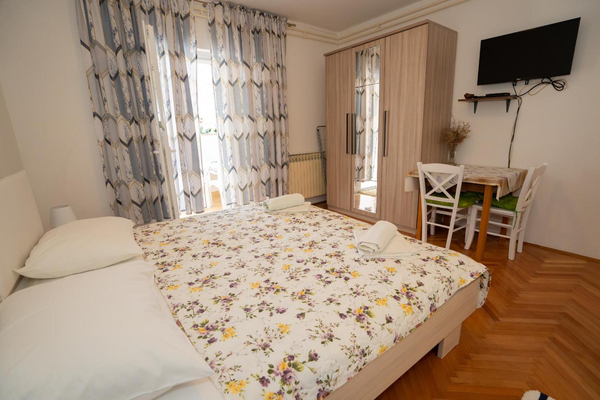 Apartmani Vidusin 诺瓦利娅 外观 照片