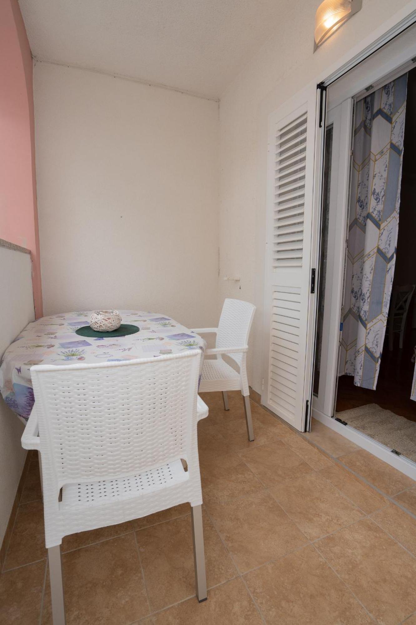 Apartmani Vidusin 诺瓦利娅 外观 照片